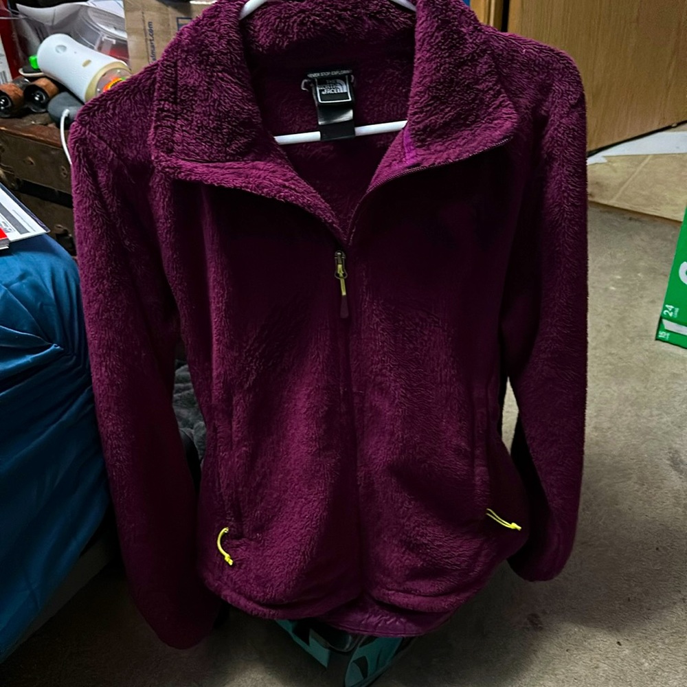 North face fluffy jacket